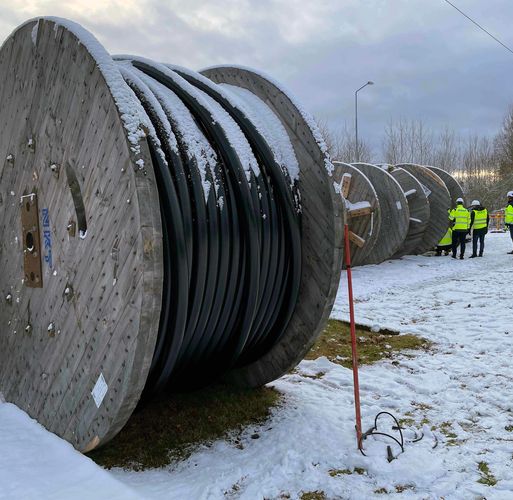 cable drums outdoor snow